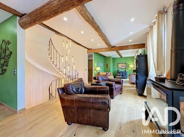 Maison de village 7 pièces 210 m²