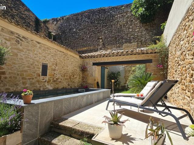 Maison de village 7 pièces 215 m²