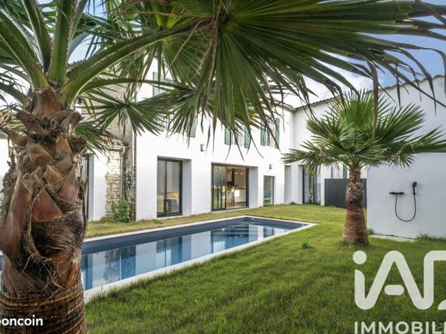 Maison de village 7 pièces 230 m²