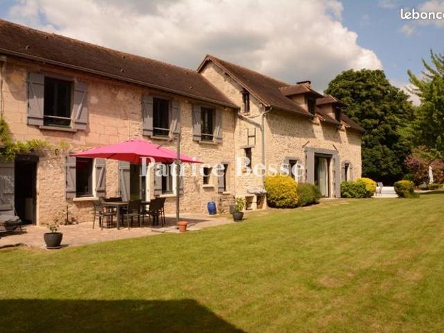 Maison de village 7 pièces 230 m²