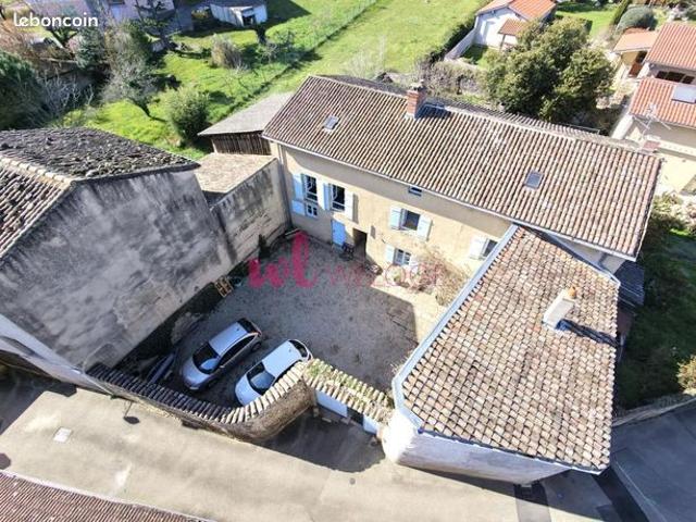 Maison de village 7 pièces 259 m²