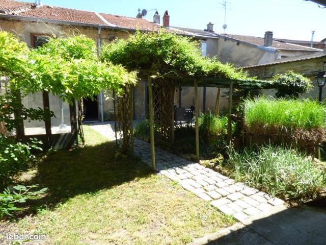 Maison de village 7 pièces 266 m²