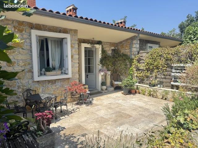 Maison de village 8 pièces 63 m²