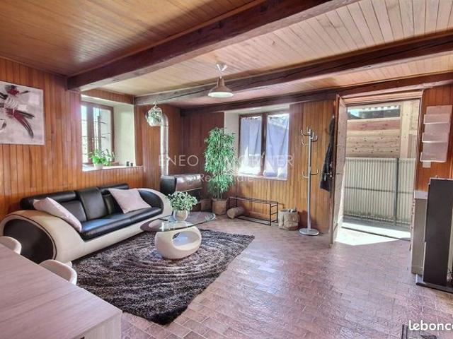 Maison de village 8 pièces 110 m²