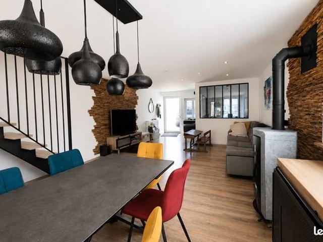Maison de village 8 pièces 150 m²