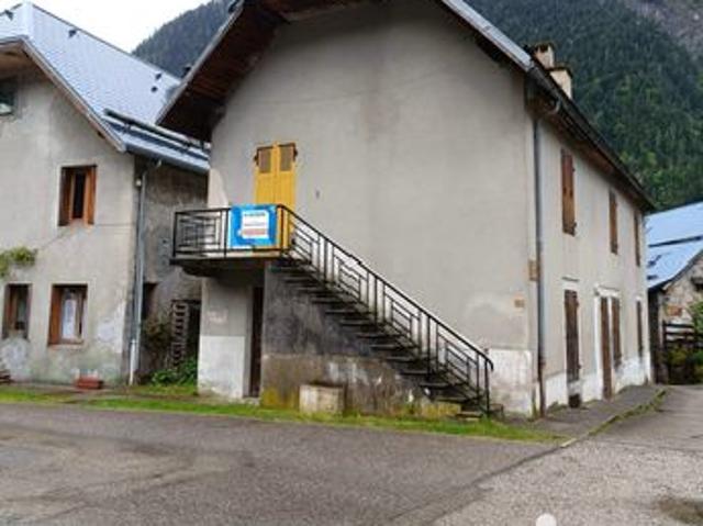 Maison de village 8 pièces 151 m²