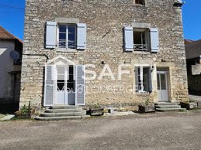 Maison de village 8 pièces 165 m²