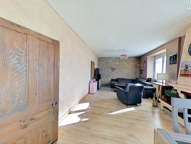 Maison de village 8 pièces 167 m²