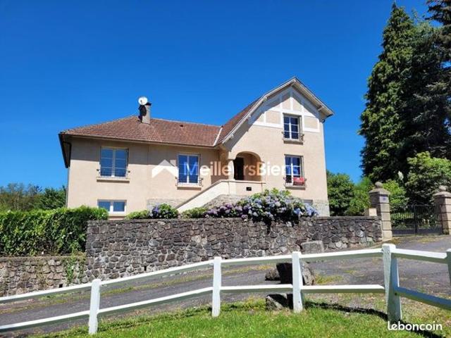 Maison de village 8 pièces 170 m²
