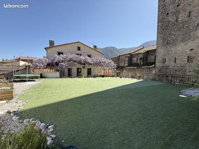 Maison de village 8 pièces 177 m²