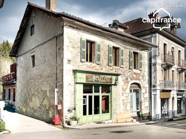 Maison de village 8 pièces 180 m²