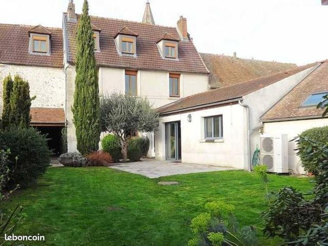 Maison de village 8 pièces 186 m²