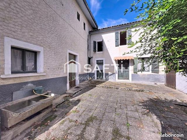 Maison de village 8 pièces 186 m²