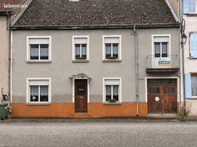 Maison de village 8 pièces 187 m²