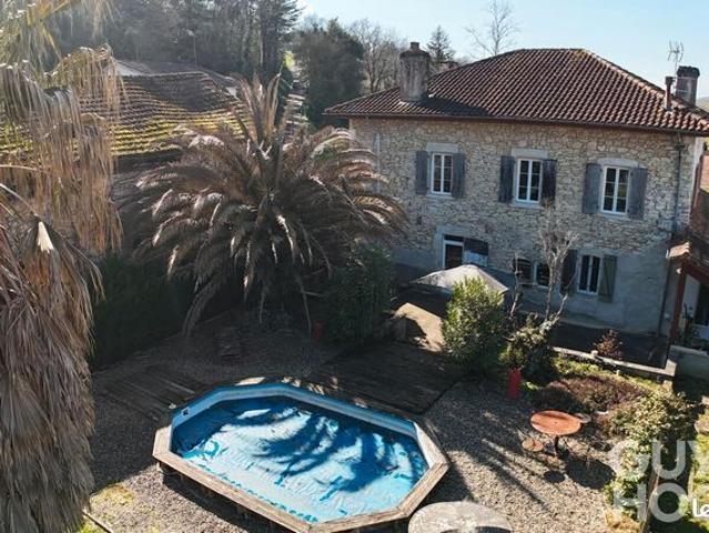 Maison de village 8 pièces 188 m²