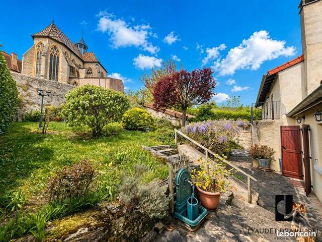 Maison de village 8 pièces 197 m²