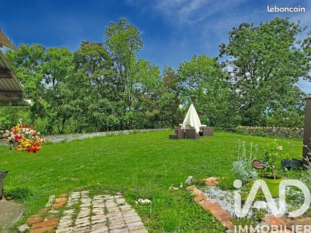 Maison de village 8 pièces 202 m²