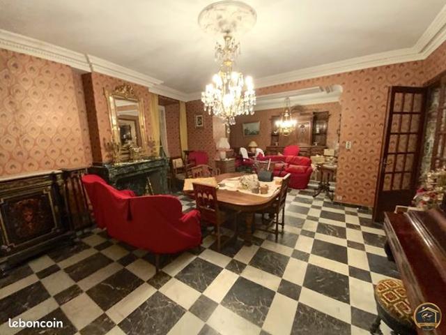 Maison de village 8 pièces 203 m²