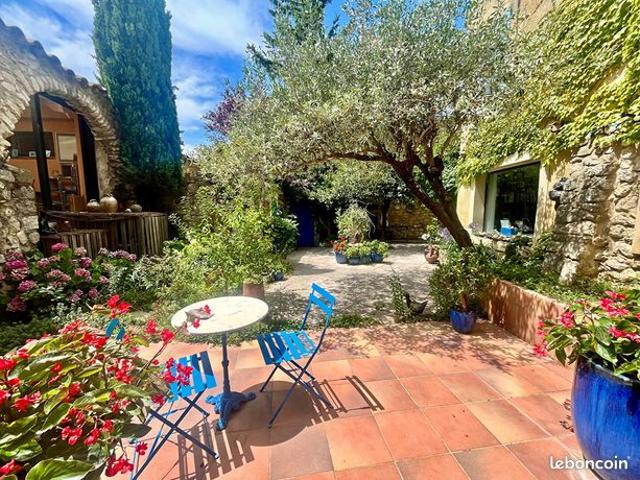 Maison de village 8 pièces 205 m²