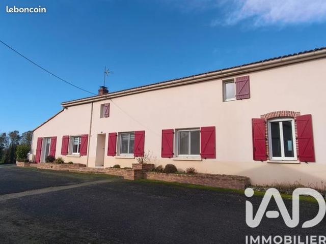 Maison de village 8 pièces 211 m²