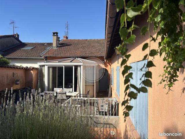 Maison de village 8 pièces 214 m²