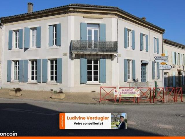 Maison de village 8 pièces 291 m²