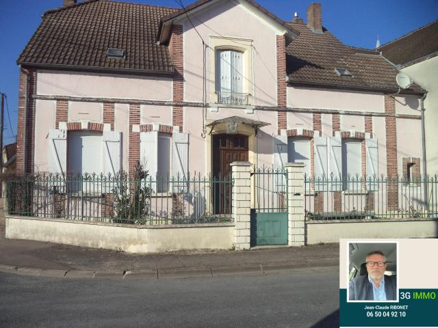 Maison de village 8 pièces