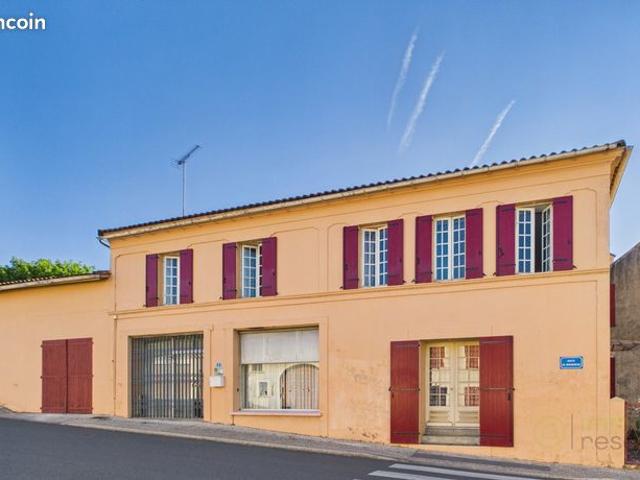 Maison de village 8 pièces 232 m²