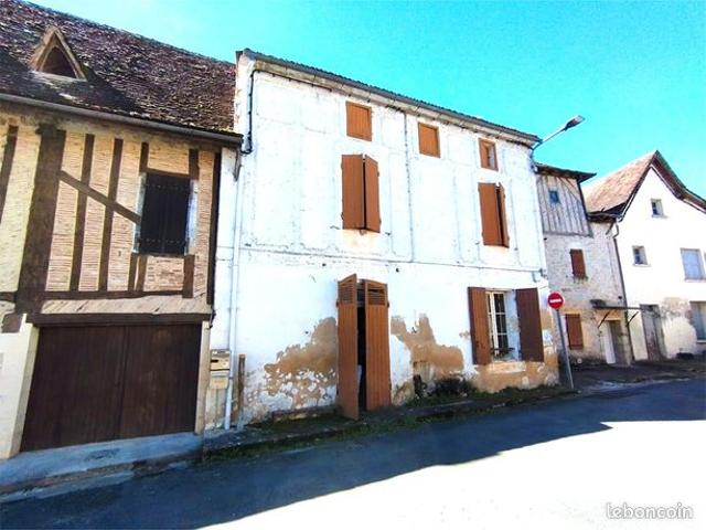 Maison de village 8 pièces 235 m²