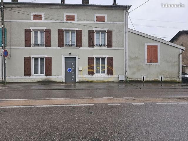 Maison de village 8 pièces 236 m²