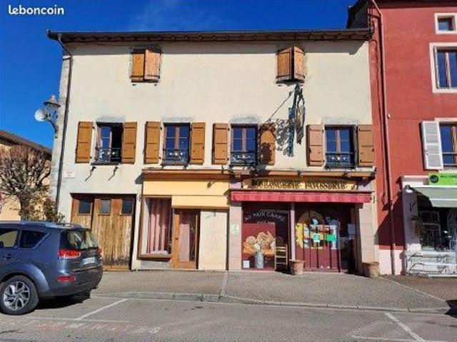 Maison de village 8 pièces 238 m²