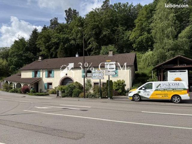 Maison de village 8 pièces 242 m²