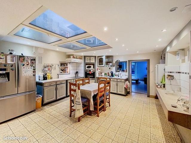 Maison de village 8 pièces 256 m²