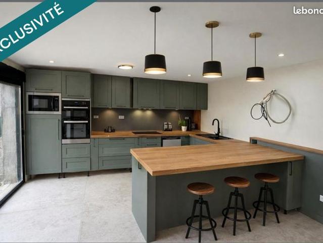 Maison de village 8 pièces 265 m²