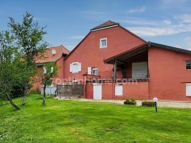 Maison de village 8 pièces 280 m²