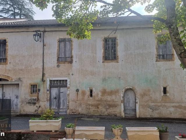Maison de village 8 pièces 280 m²