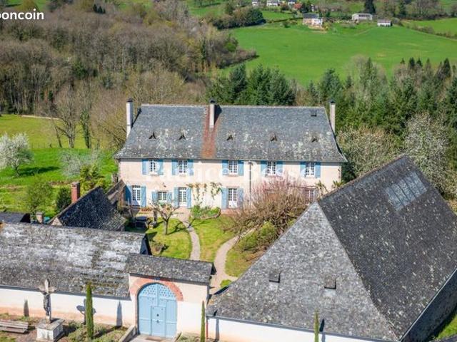 Maison de village 8 pièces 290 m²