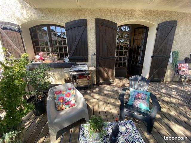 Maison de village 8 pièces 304 m²