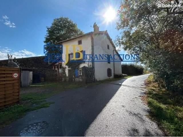 Maison de village 96 m² Loudes