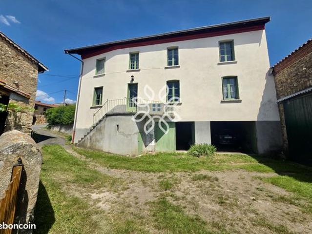 Maison de village 9 pièces 130 m²
