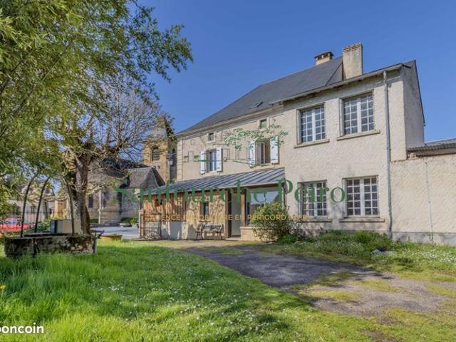 Maison de village 9 pièces 158 m²