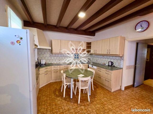 Maison de village 9 pièces 160 m²