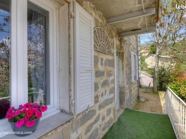 Maison de village 9 pièces 160 m²