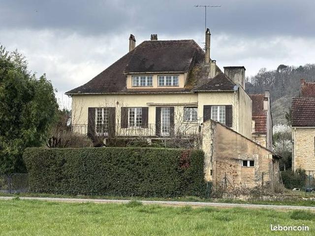 Maison de village 9 pièces 160 m²