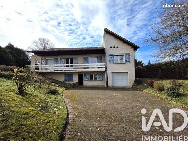 Maison de village 9 pièces 165 m²