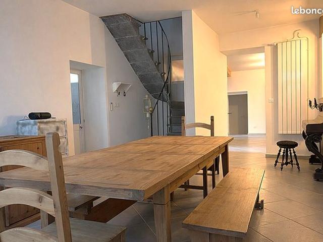 Maison de village 9 pièces 180 m²