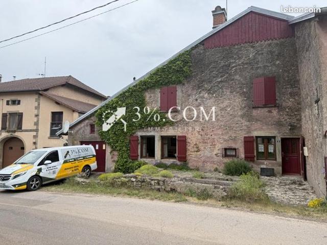 Maison de village 9 pièces 196 m²