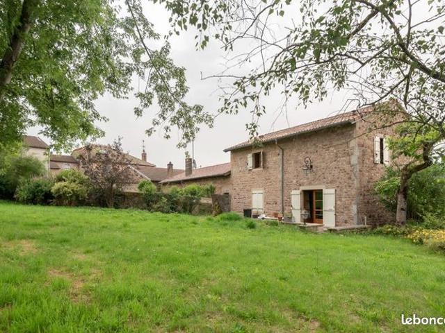 Maison de village 9 pièces 200 m²