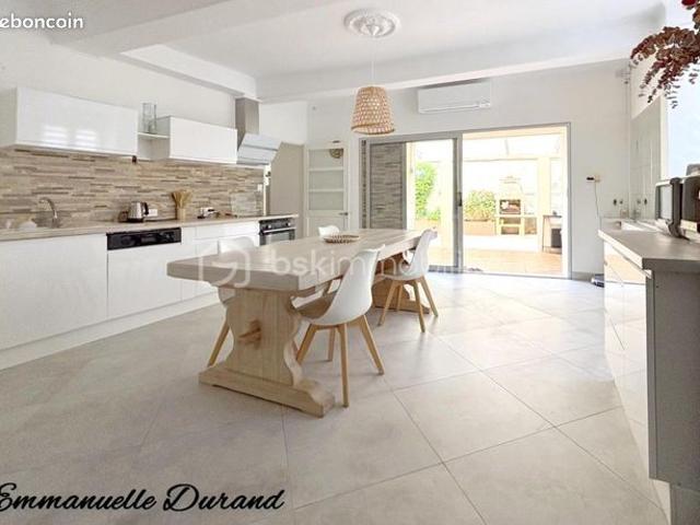 Maison de village 9 pièces 224 m²