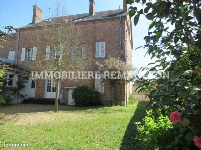 Maison de village 9 pièces 245 m²